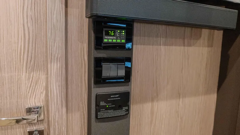 Slide: The Image of Azimut Atlantis 45 2023 - 93