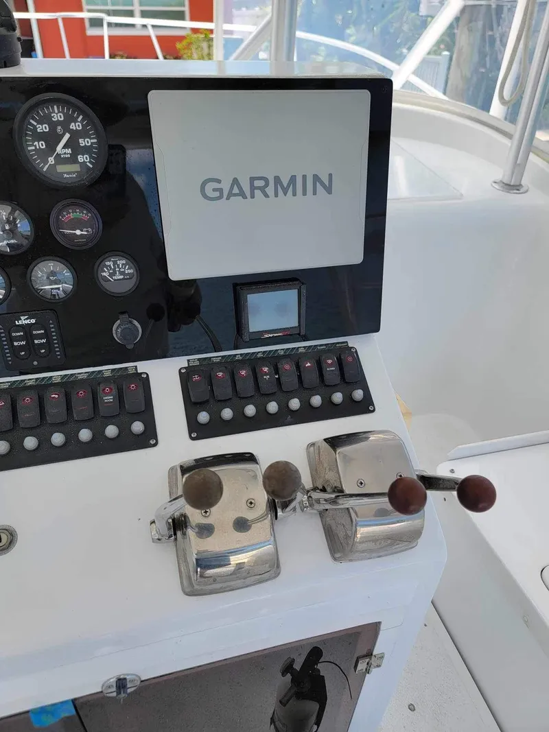 Slide: The Image of Luhrs 32 Open 1997 - 68