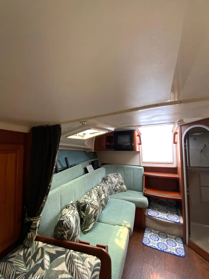 Slide: The Image of Luhrs 32 Open 1997 - 81