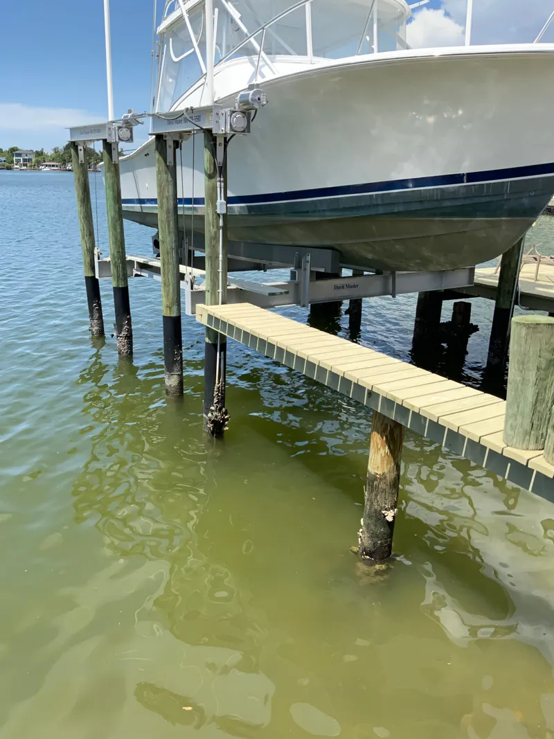 Slide: The Image of Luhrs 32 Open 1997 - 90