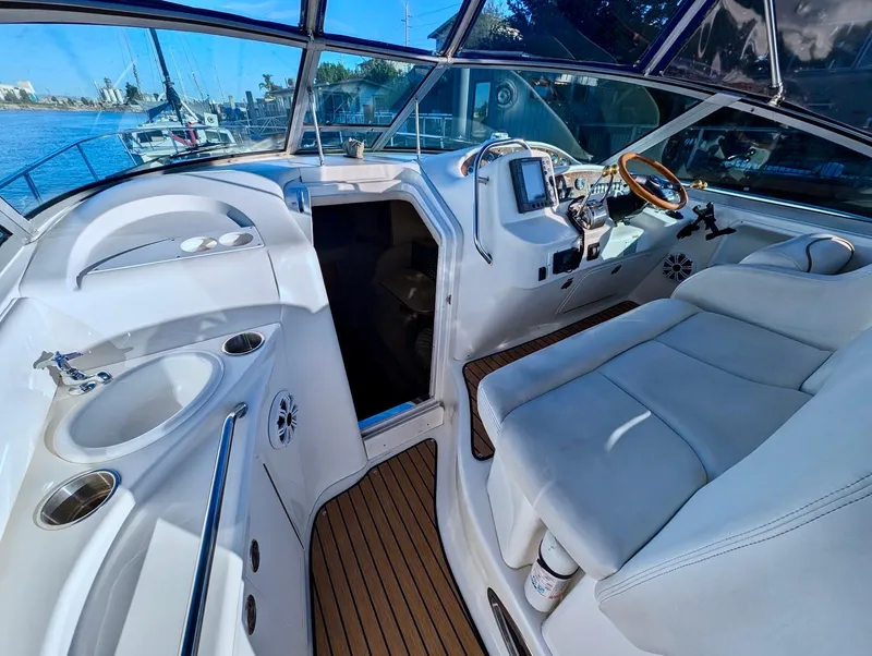 Slide: The Image of Sea Ray 340 Sundancer 2000 - 22