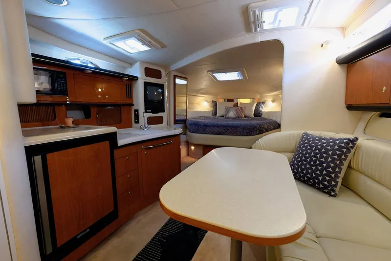 Slide: The Image of Sea Ray 340 Sundancer 2000 - 28
