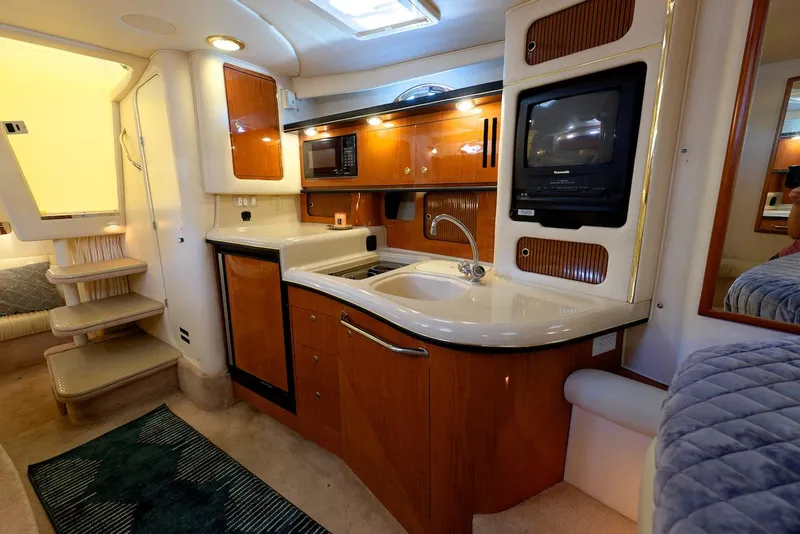 Slide: The Image of Sea Ray 340 Sundancer 2000 - 30