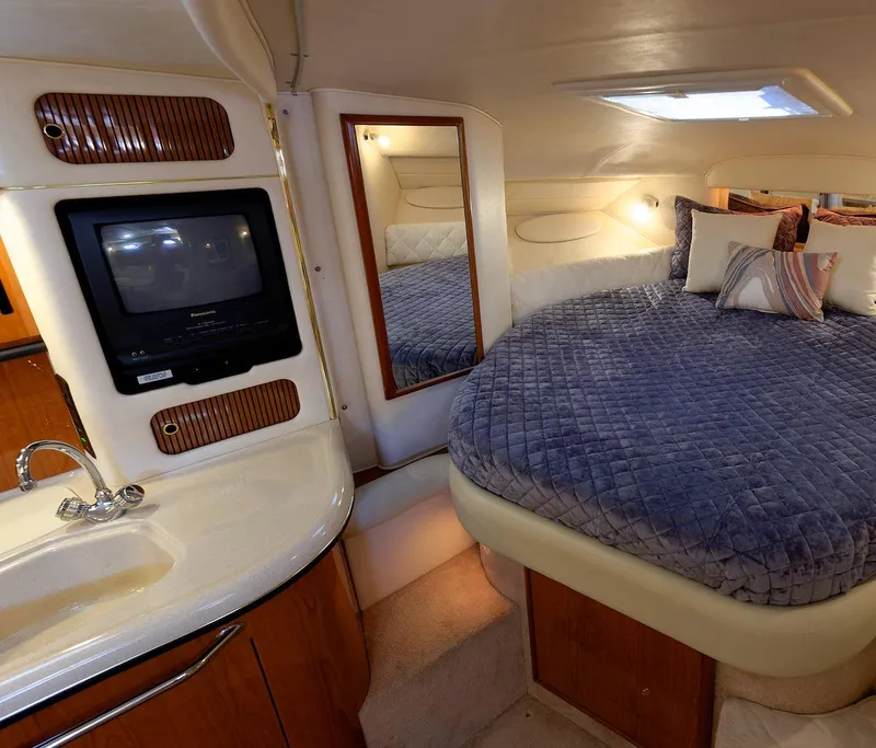 Slide: The Image of Sea Ray 340 Sundancer 2000 - 33