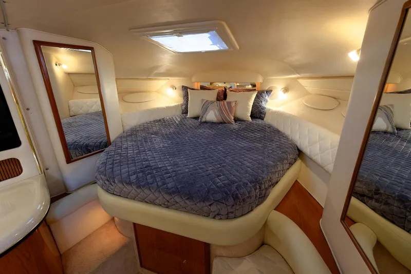 Slide: The Image of Sea Ray 340 Sundancer 2000 - 34