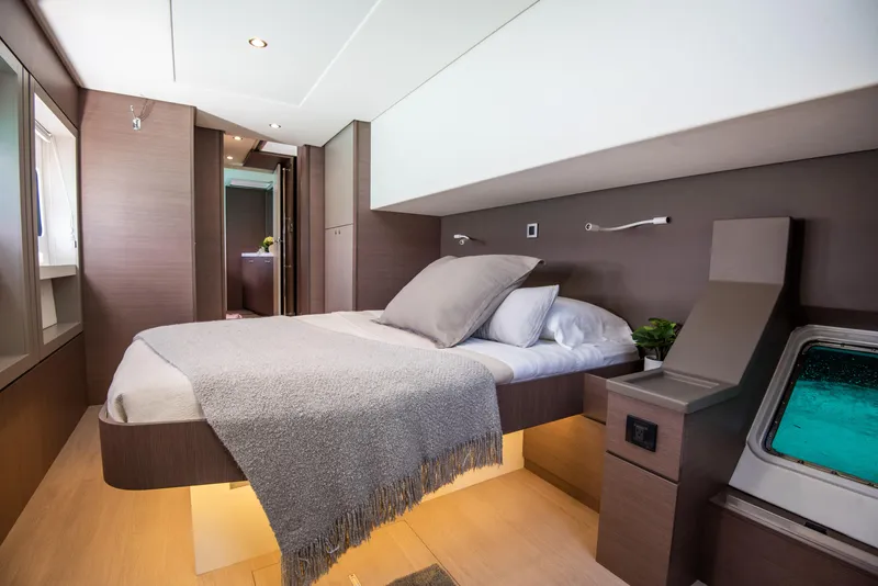 Slide: The Image of Luxurious bedroom interior of 2021 Bali 4.8 yacht with modern design and ocean view. - 26