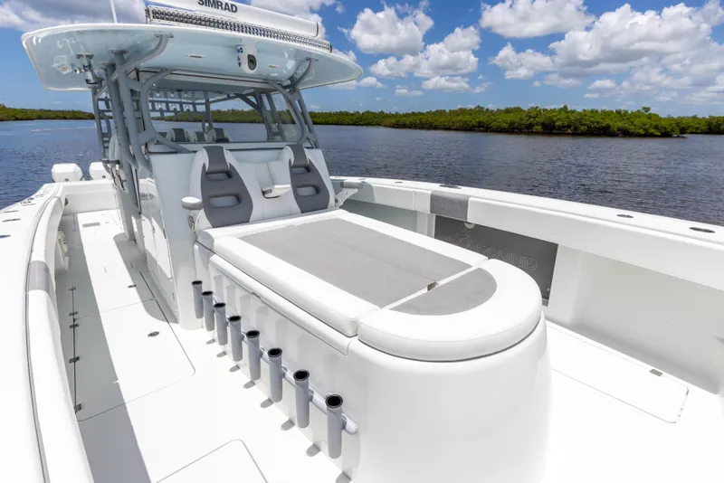 Slide: The Image of Freeman 42 LR 2019 - 54