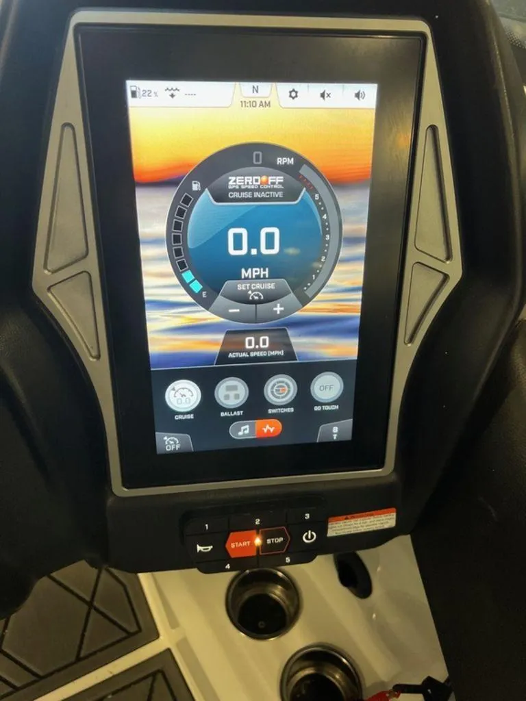 Slide: The Image of Tigé 22RZX 2023 - 13