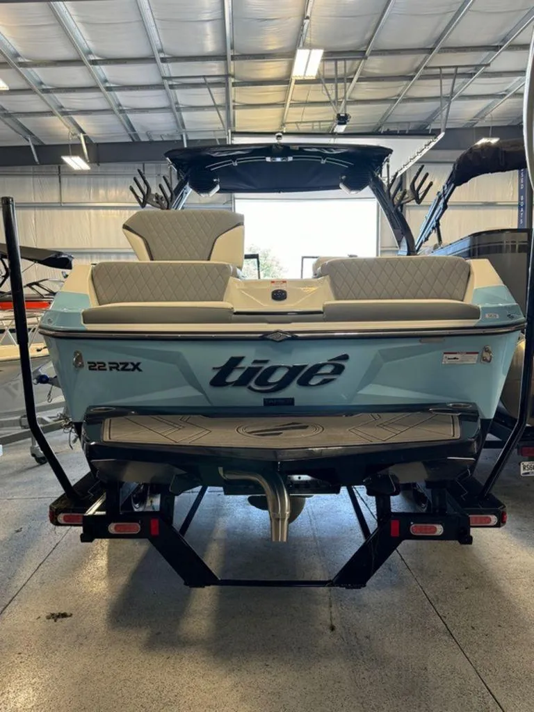 Slide: The Image of Tigé 22RZX 2023 - 5