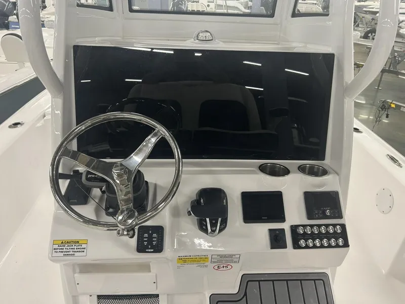 Slide: The Image of Tidewater 2410 Bay Max 2025 - 12