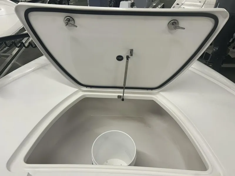 Slide: The Image of Tidewater 2410 Bay Max 2025 - 16