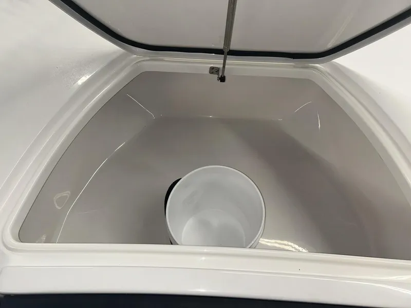 Slide: The Image of Tidewater 2700 Carolina Bay 2025 - 20