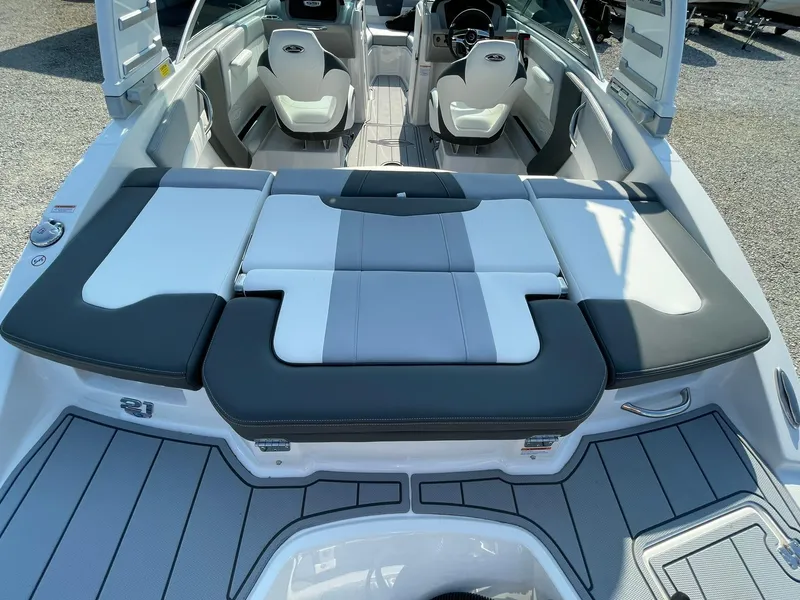 Slide: The Image of Chaparral 21 SSi OB 2025 - 51