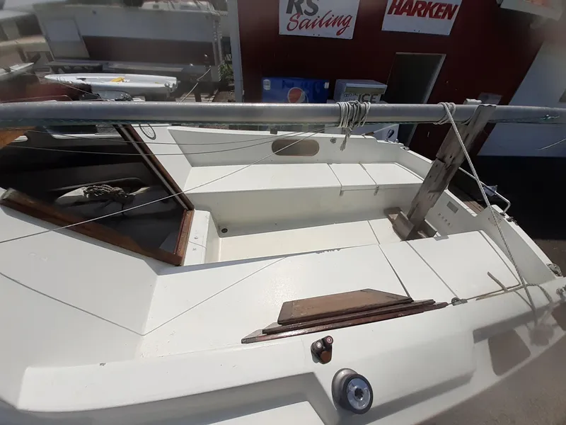 Slide: The Image of Catalina Cat 22 1976 - 4