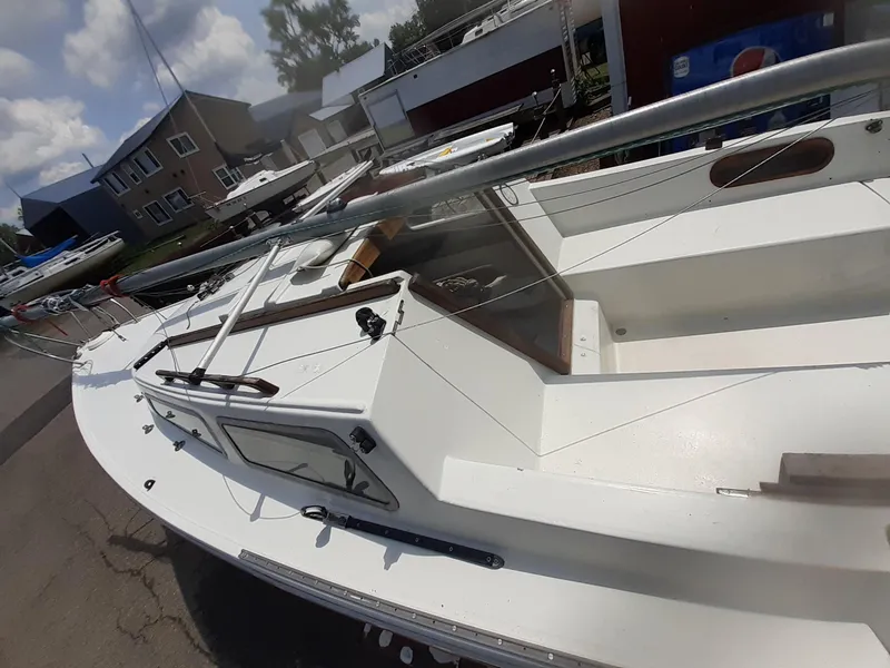 Slide: The Image of Catalina Cat 22 1976 - 6