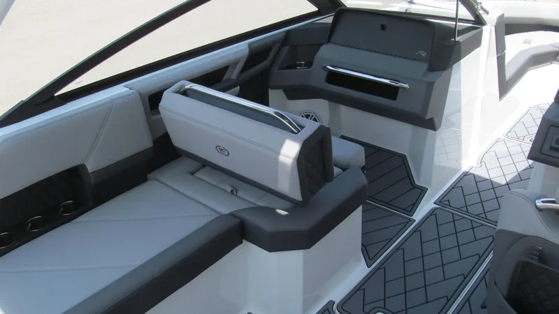 Slide: The Image of 2025 Cobalt R4 boat interior with luxurious seating and modern design. - 9
