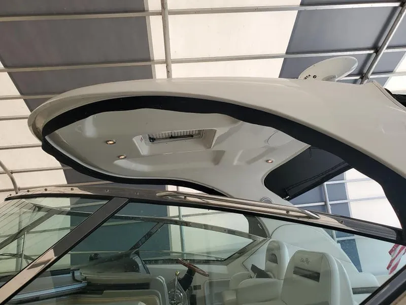 Slide: The Image of 2007 Sea Ray 380 Sundancer boat interior with sleek design and modern features. - 4