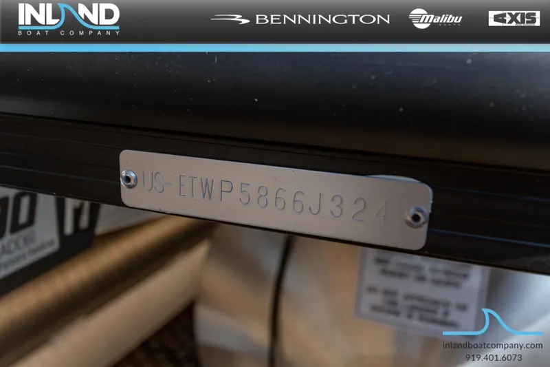 Slide: The Image of 2024 Bennington 23 RFB boat at Inland Boat Company - 29