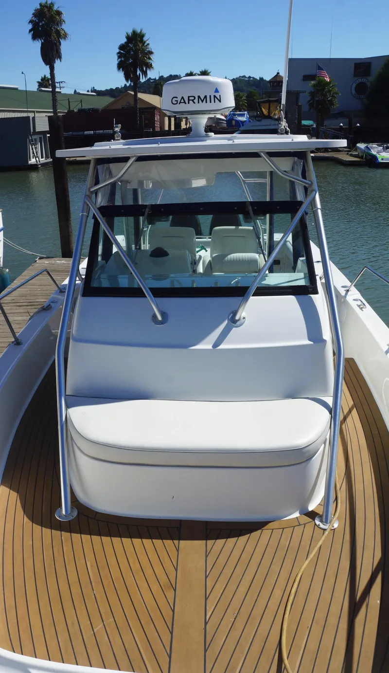 Slide: The Image of Boston Whaler 28 Outrage 2000 - 32
