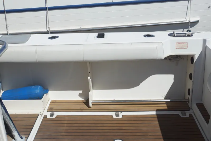 Slide: The Image of Boston Whaler 28 Outrage 2000 - 34