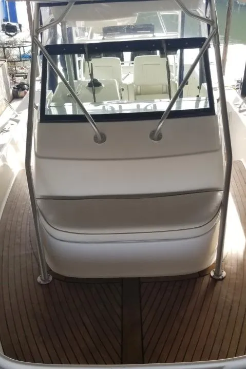 Slide: The Image of Boston Whaler 28 Outrage 2000 - 44