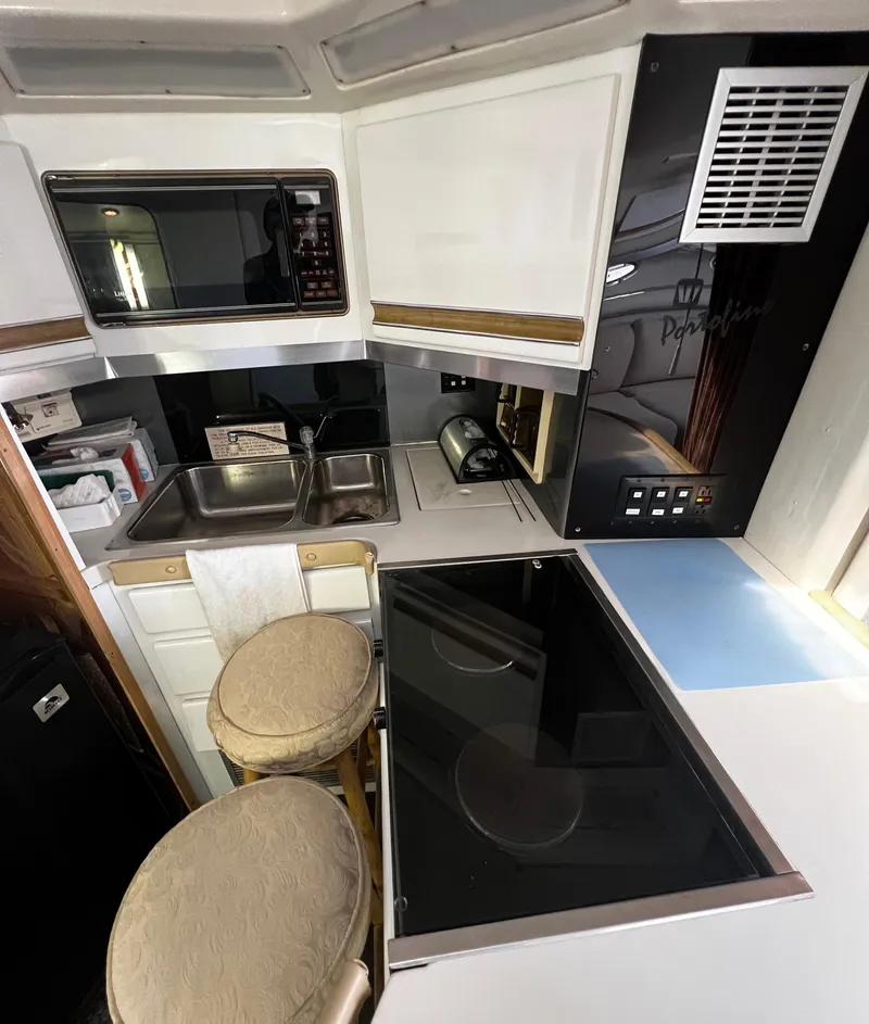 Slide: The Image of Wellcraft Portofino 1988 - 14