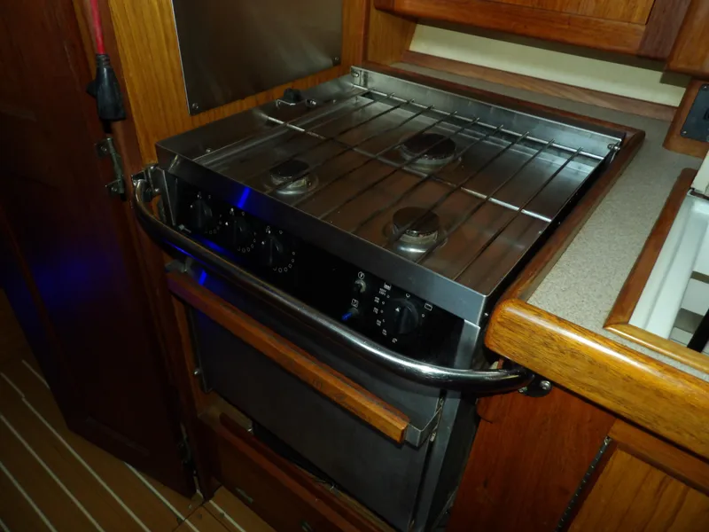 Slide: The Image of Hunter 460 2000 - 58