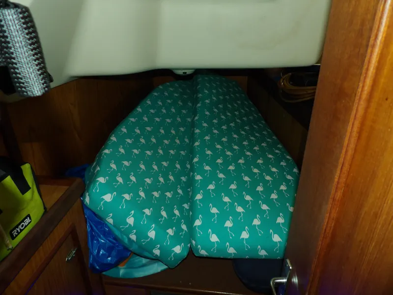 Slide: The Image of Hunter 460 2000 - 61