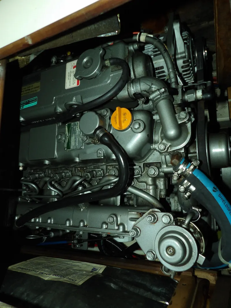 Slide: The Image of Hunter 460 2000 - 65