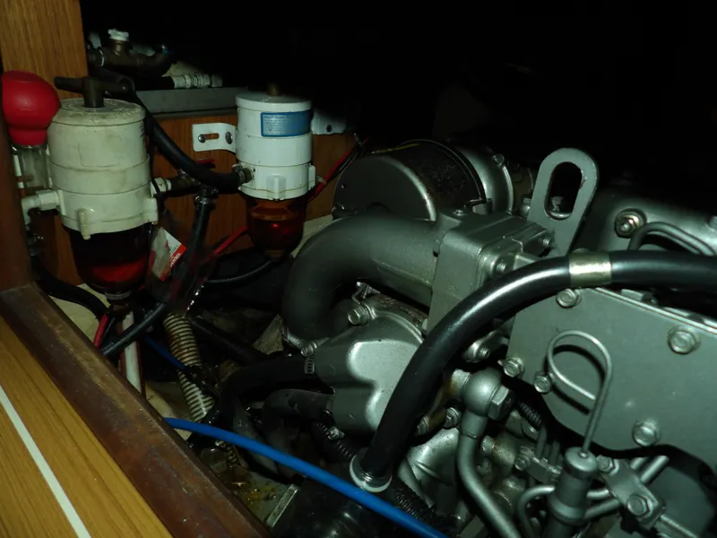 Slide: The Image of Hunter 460 2000 - 67