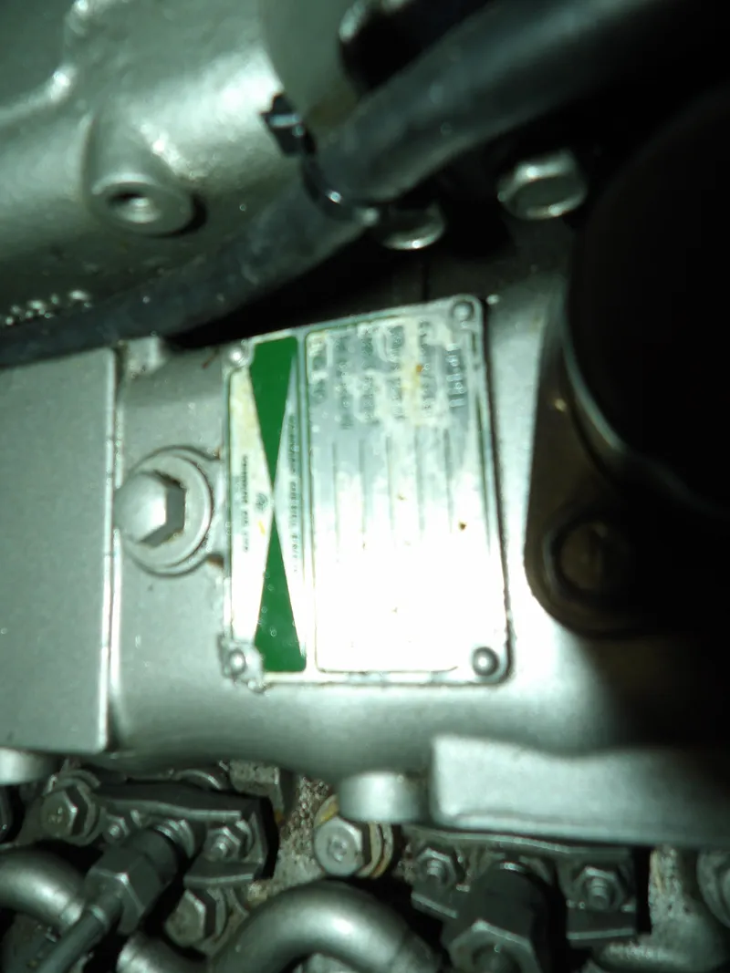 Slide: The Image of Hunter 460 2000 - 68