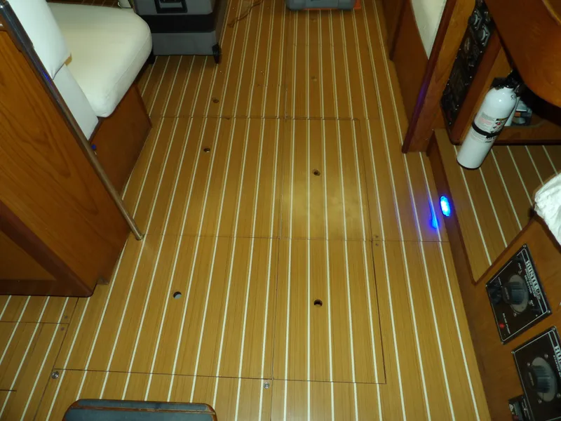 Slide: The Image of Hunter 460 2000 - 72