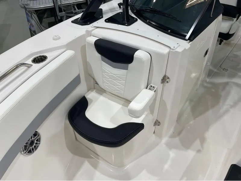 Slide: The Image of Robalo R317 Dual Console 2024 - 23