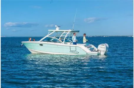 Slide: The Image of Robalo R317 Dual Console 2024 - 28