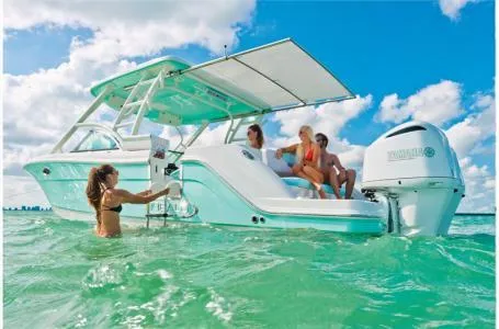 Slide: The Image of Robalo R317 Dual Console 2024 - 4