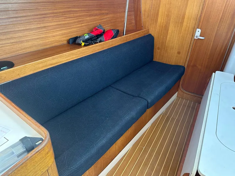 Slide: The Image of Settee - 15