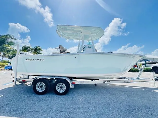 Slide: The Image of Sea Pro 242 DLX Center Console 242CC 242DLX 242 CC 2025 - 22