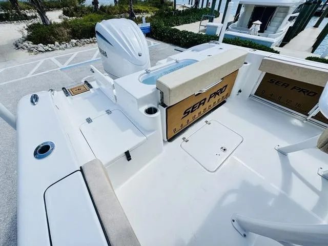 Slide: The Image of Sea Pro 242 DLX Center Console 242CC 242DLX 242 CC 2025 - 6