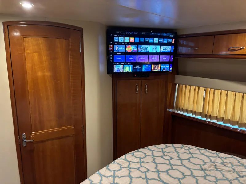 Slide: The Image of Master Stateroom Flatscreen TV/Head Entry - 32