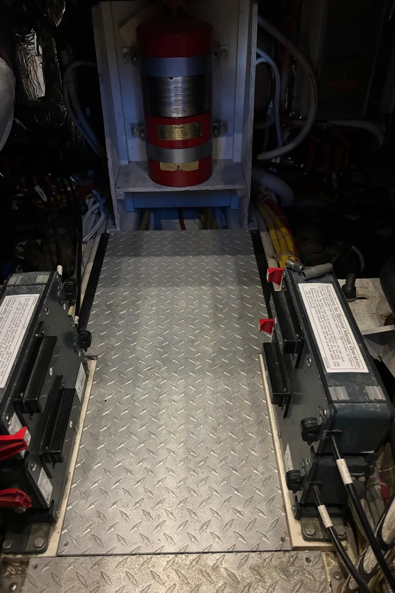 Slide: The Image of Engine Room Center - 43