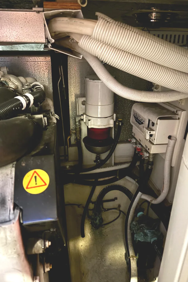 Slide: The Image of Engine Room to port side - Racor Fuel Filter/Oil Changer System - 45