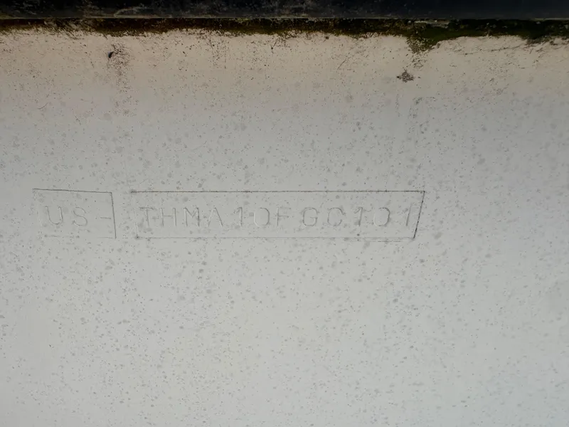 Slide: The Image of Hull Identification Number (HIN) on a 2001 Trophy 1900 Dual Console boat. - 6
