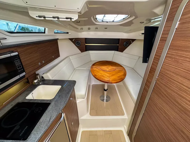 Slide: The Image of Boston Whaler 325 Conquest 2020 - 50