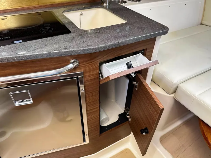 Slide: The Image of Boston Whaler 325 Conquest 2020 - 61