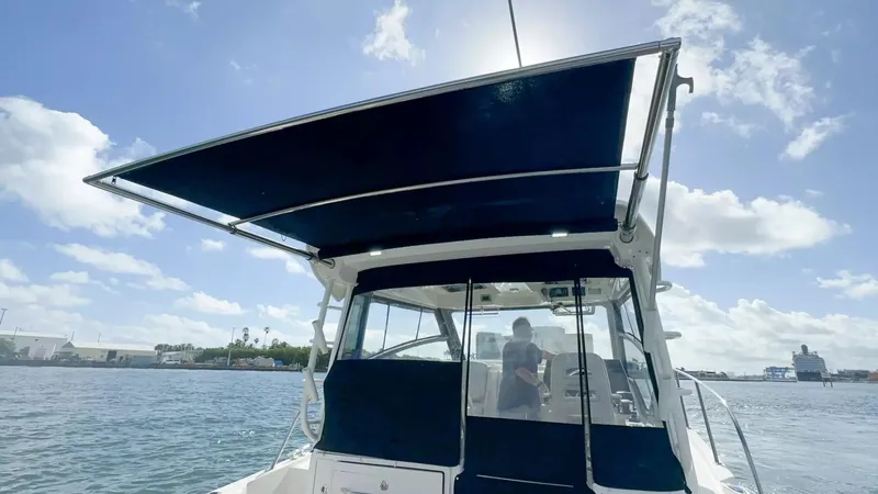 Slide: The Image of Boston Whaler 325 Conquest 2020 - 91
