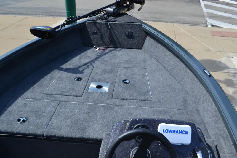 Slide: The Image of 2024 Ranger VS1665SC boat deck with Lowrance electronics and trolling motor. - 4