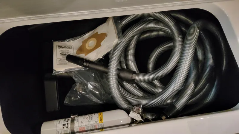 Slide: The Image of Formula 380 Super Sport Crossover OB 2025 - 108