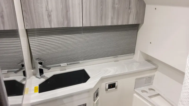 Slide: The Image of Formula 380 Super Sport Crossover OB 2025 - 112