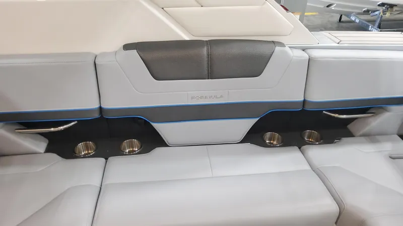 Slide: The Image of Luxury seating on the 2025 Formula 380 Super Sport Crossover OB boat. - 50