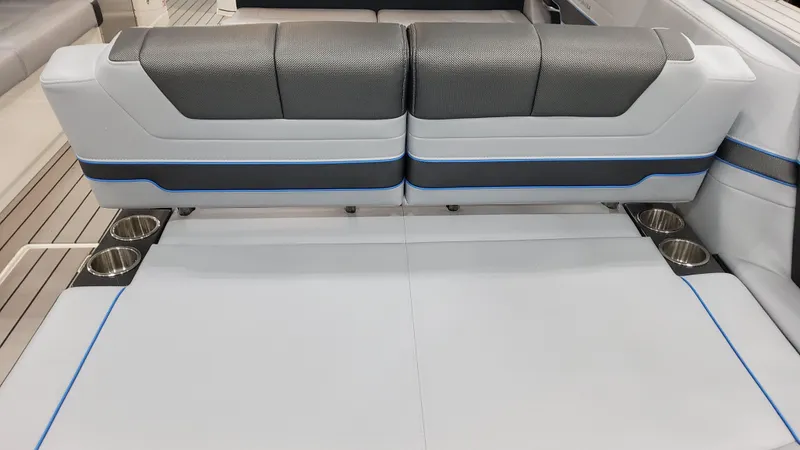 Slide: The Image of Formula 380 Super Sport Crossover OB 2025 - 61